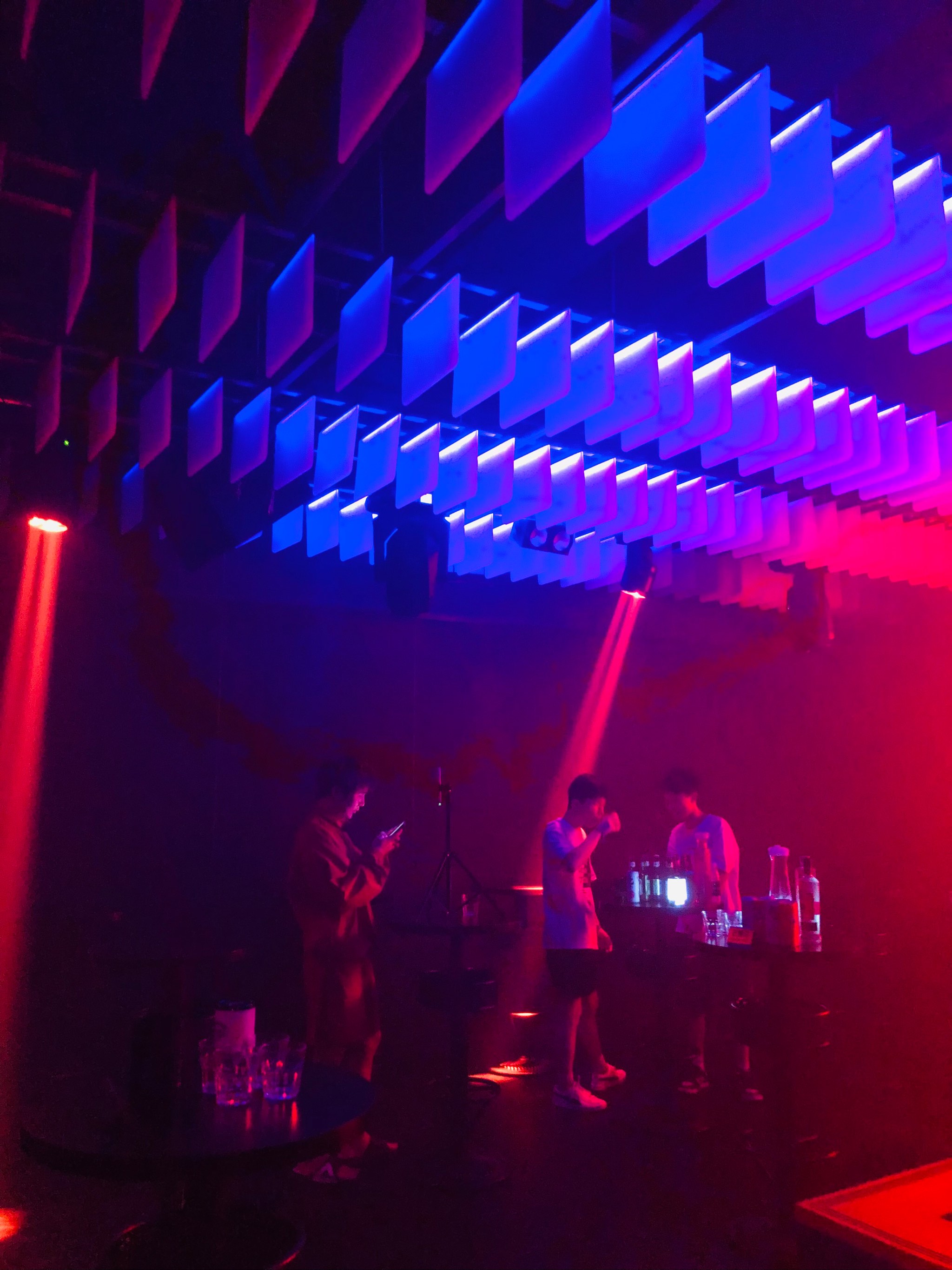 台州商务ktv预订指南-黄岩区ktv预订